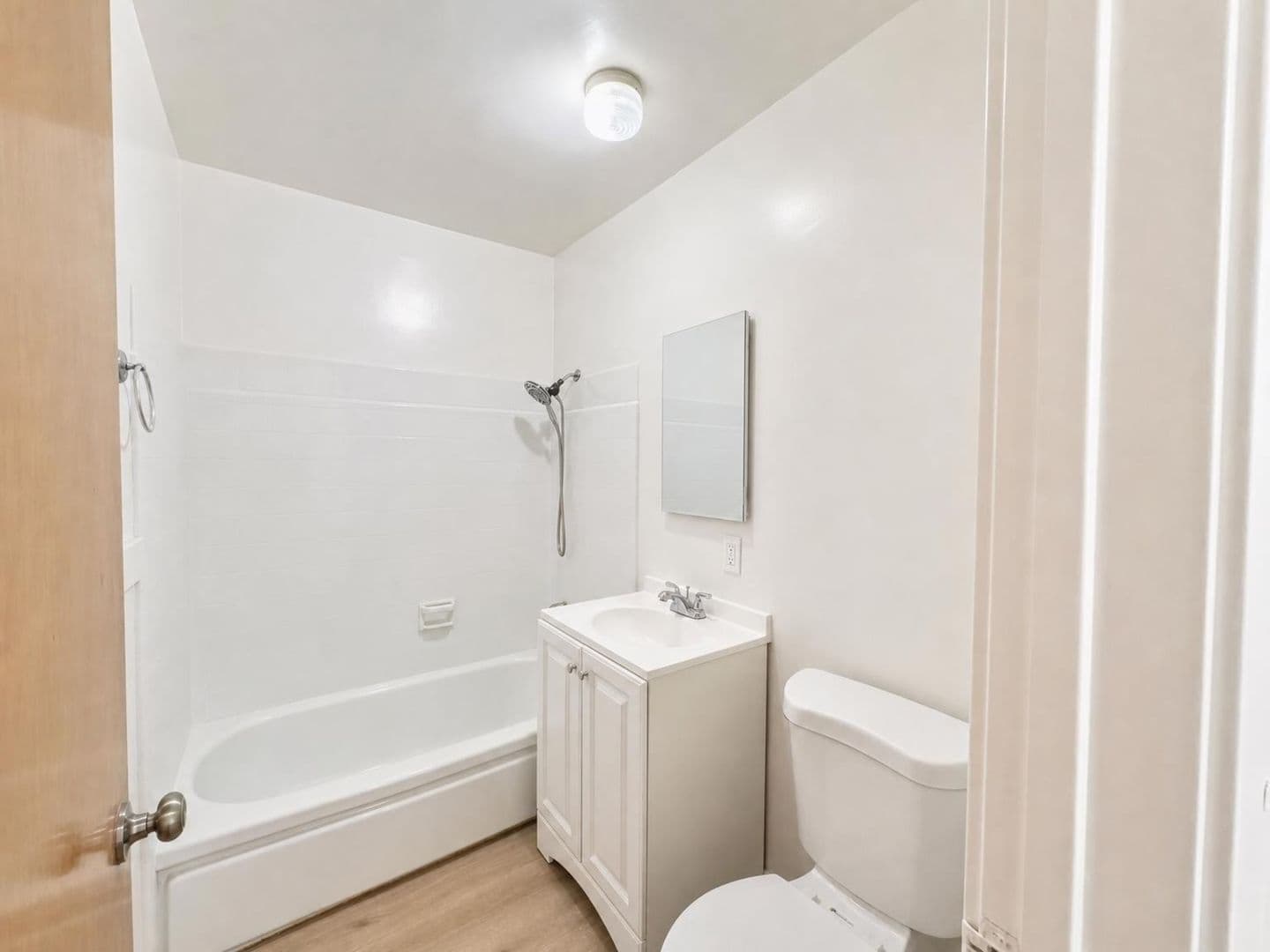 Monterey Apartment: 107, 109 & 111 Seeno St