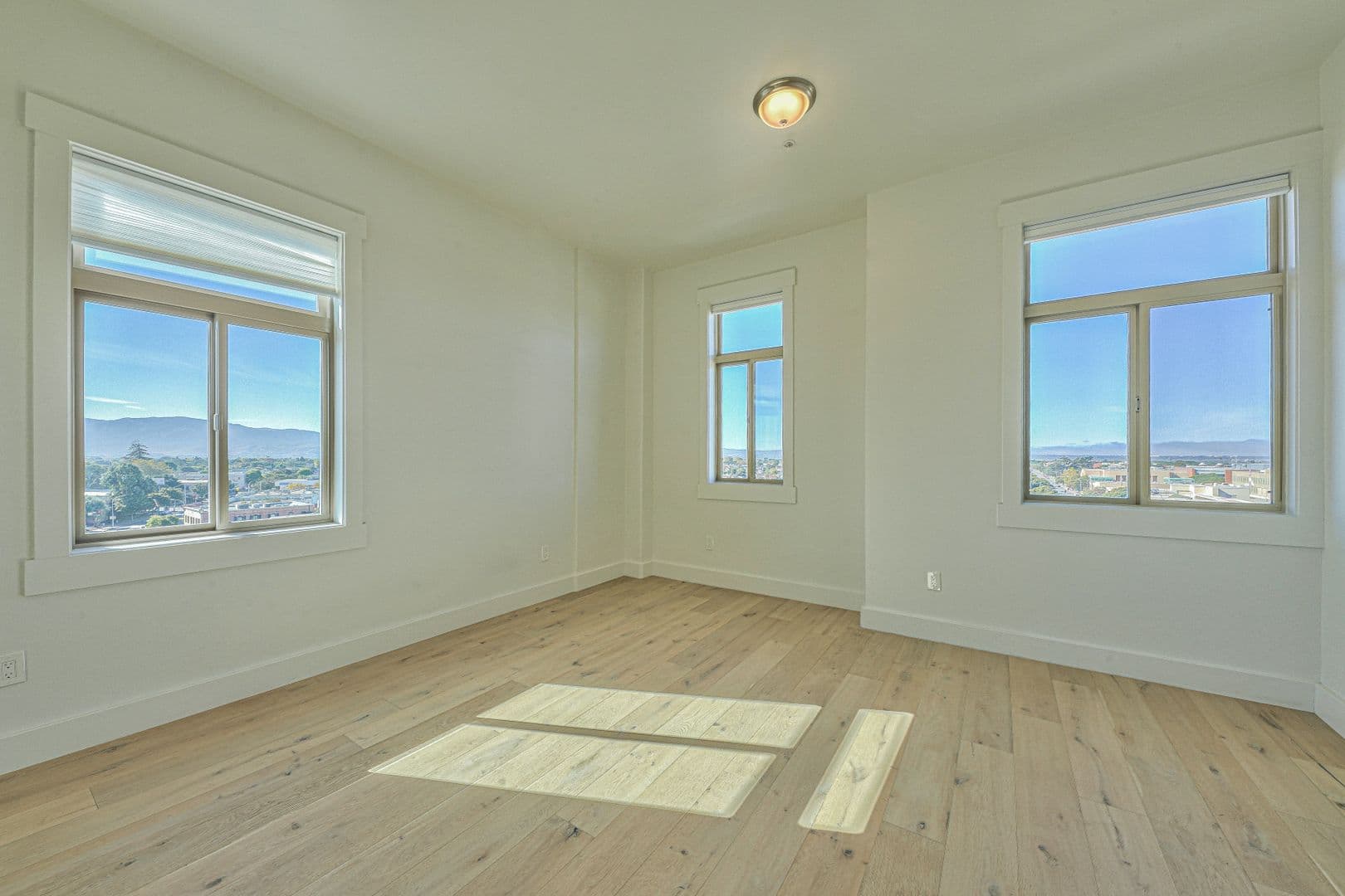 Salinas Apartment: 301 Main Street
