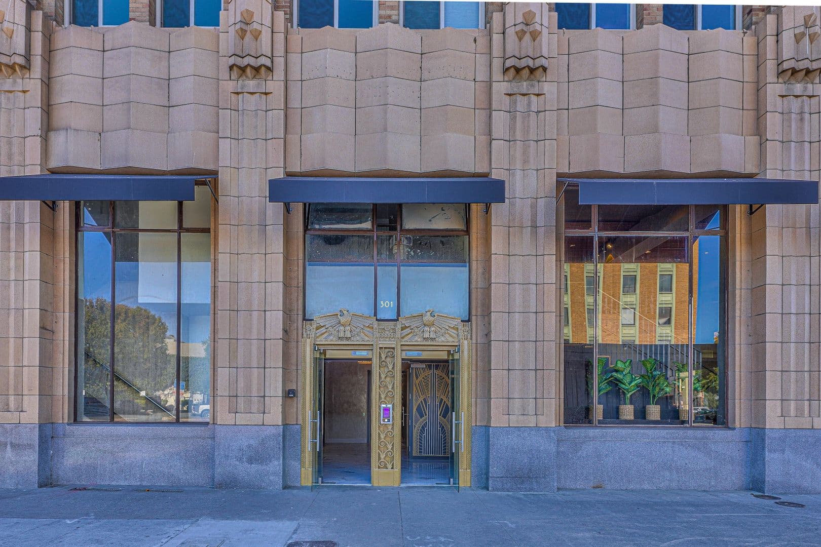Salinas Apartment: 301 Main Street