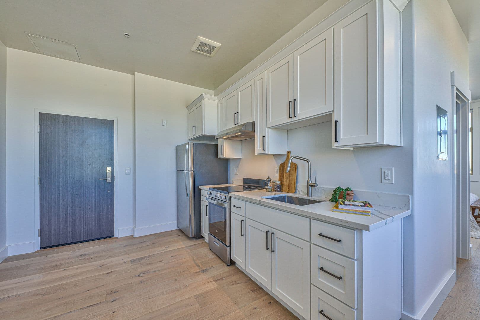 Salinas Apartment: 301 Main Street