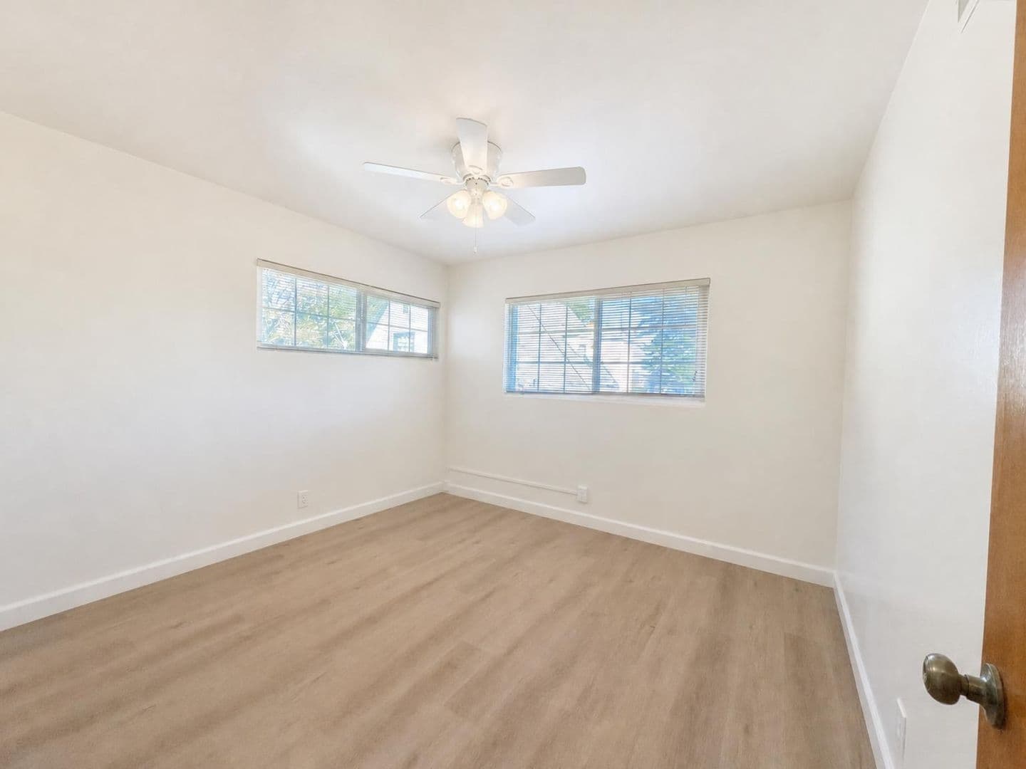 Monterey Apartment: 107, 109 & 111 Seeno St