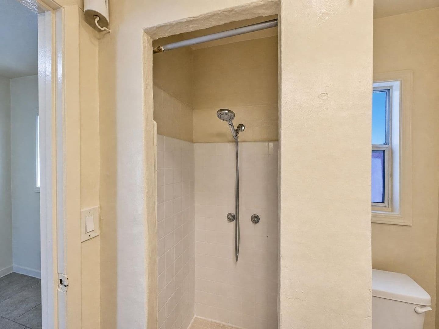 Salinas Apartment: 751 Sanborn Place