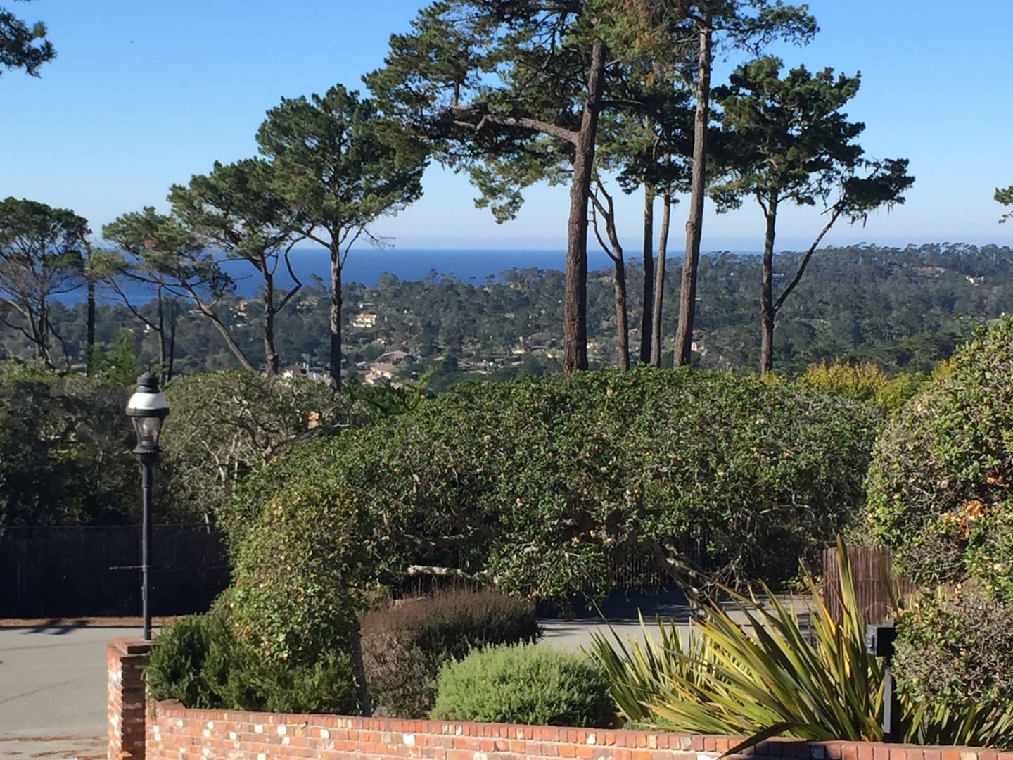 Pebble Beach Apartment: 1563 Sonado Road