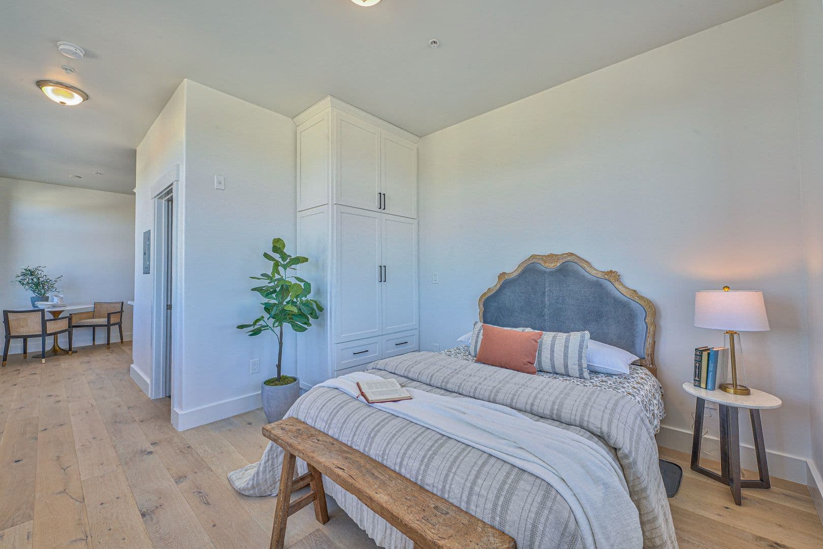 Salinas Apartment: 301 Main Street