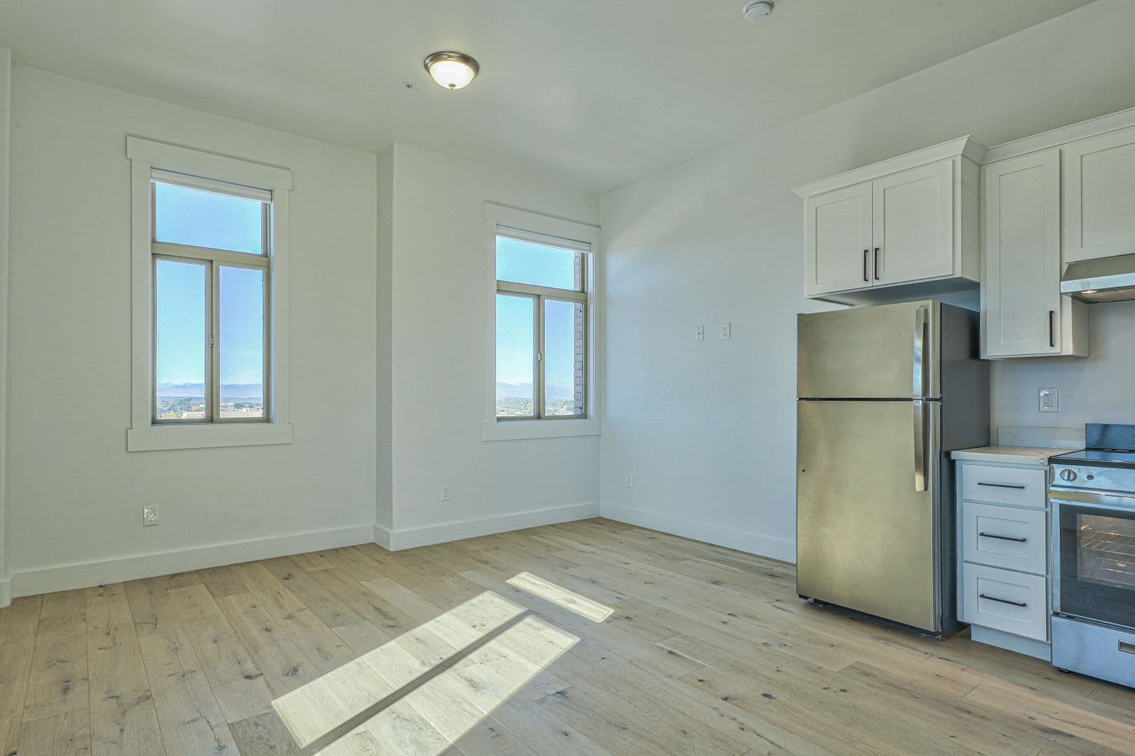 Salinas Apartment: 301 Main Street