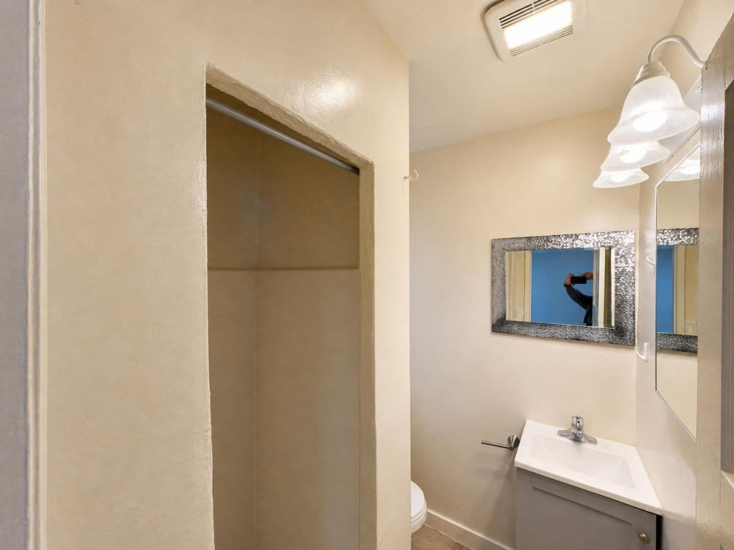 Salinas Apartment: 751 Sanborn Place