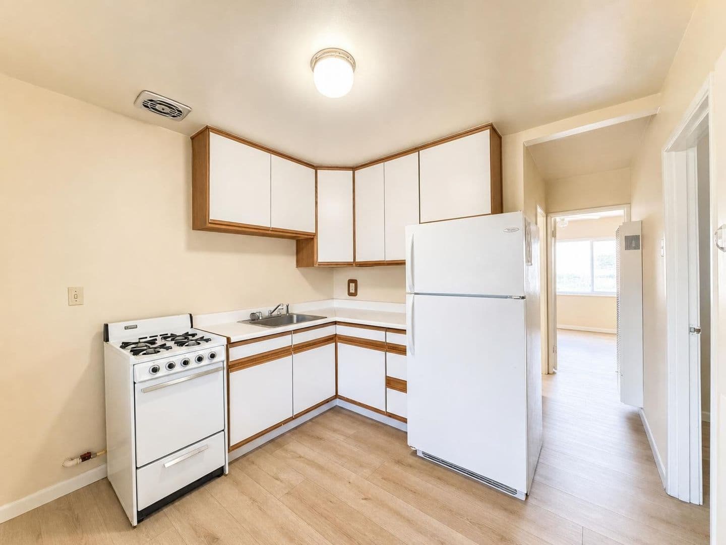 Monterey Apartment: 1281 - 1299 8th Street