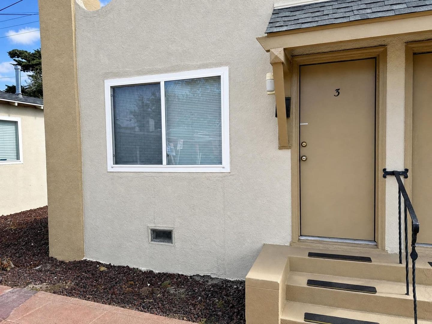 Monterey Apartment: 1281 - 1299 8th Street