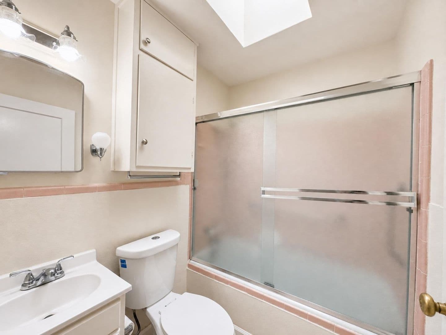 Monterey Apartment: 1281 - 1299 8th Street