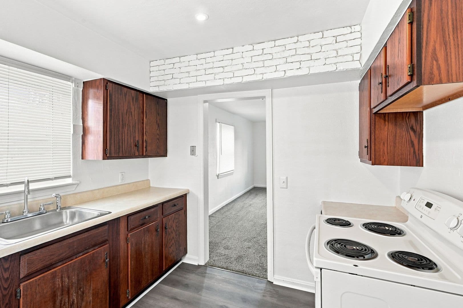Evansville House: 1717 Lodge Avenue
