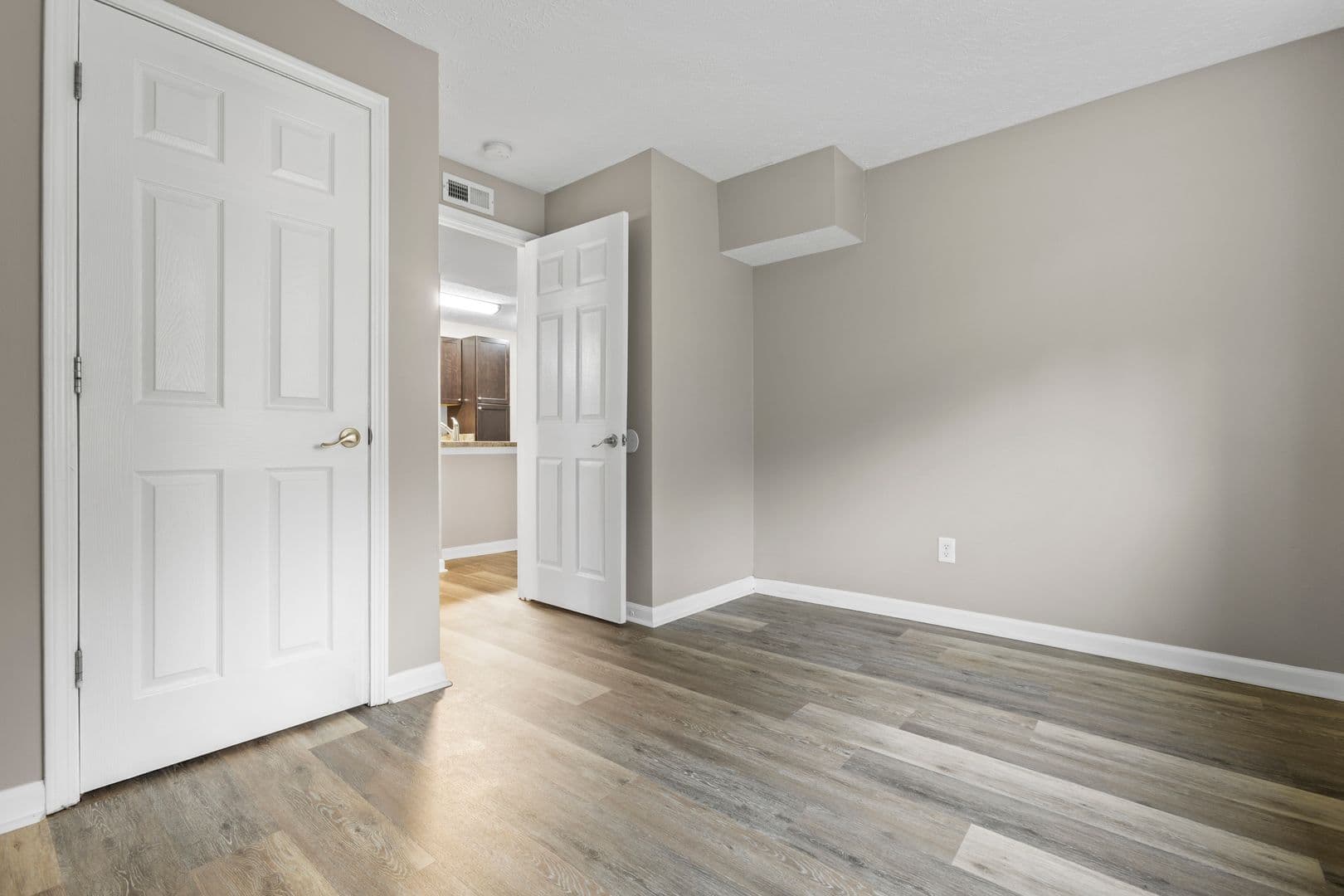 Frankfort House: 315 Bypass Plaza Drive