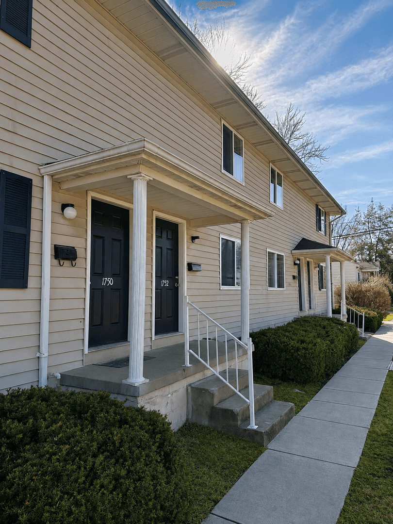 Evansville House: 1717 Lodge Avenue