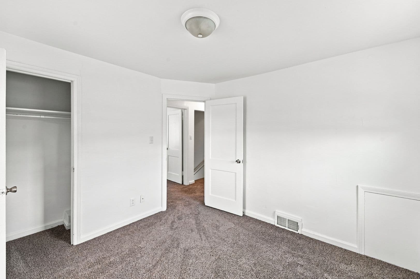 Evansville House: 1717 Lodge Avenue