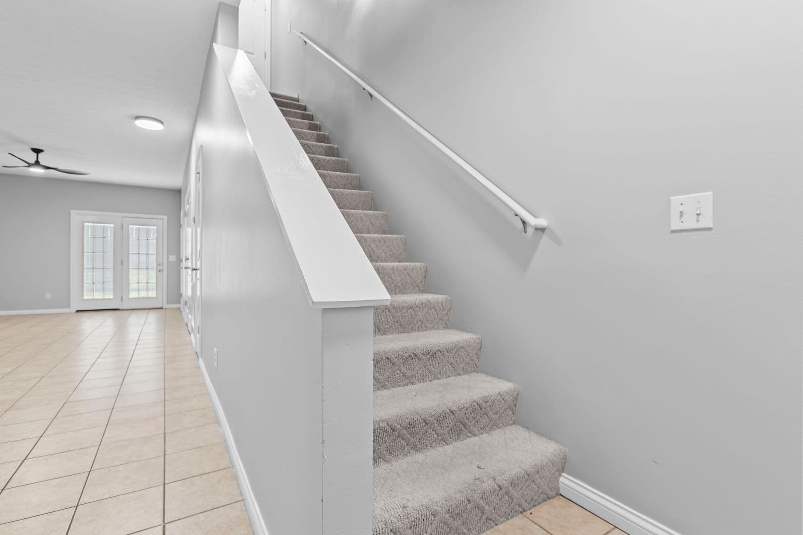 Radcliff House: Red Oak Ct