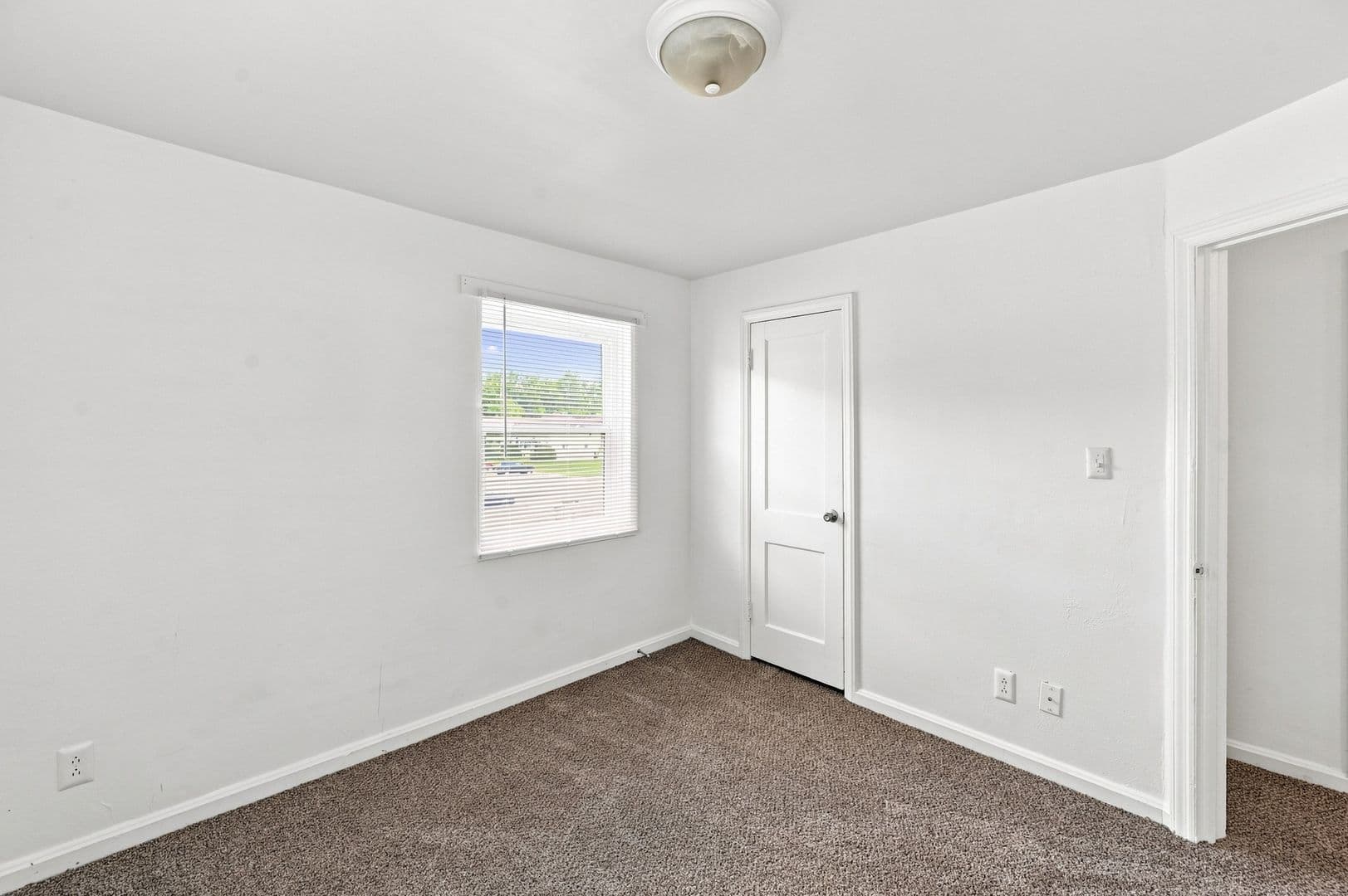 Evansville House: 1717 Lodge Avenue