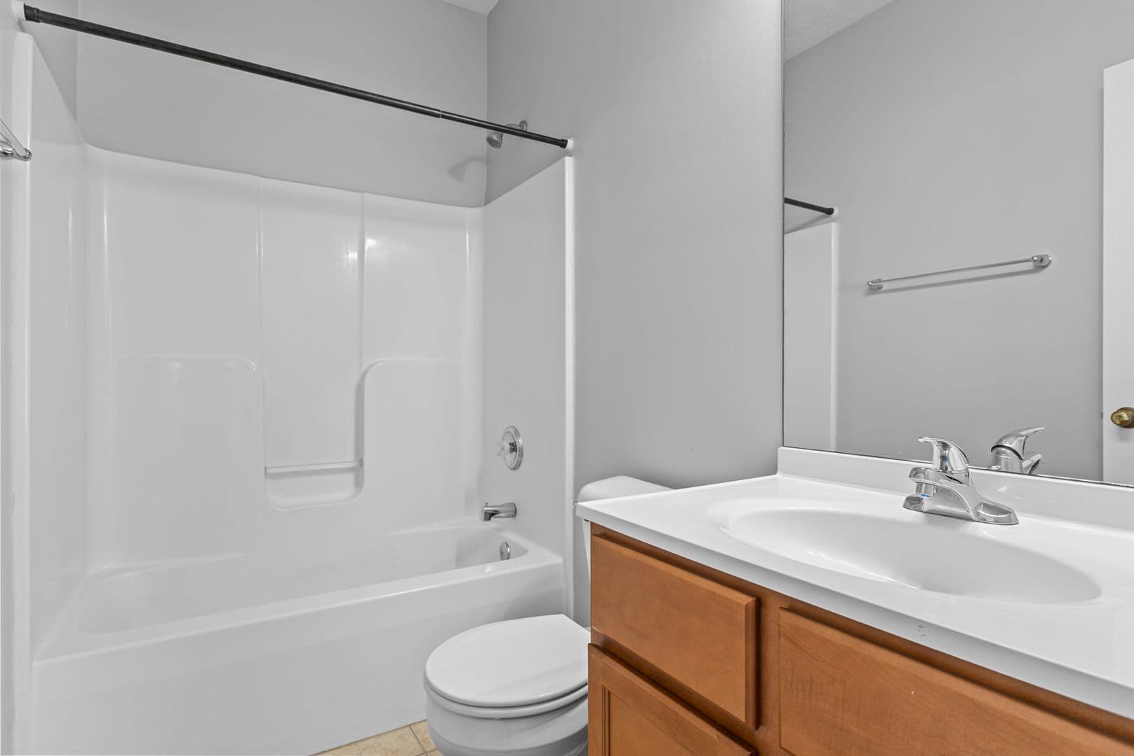 Radcliff House: Red Oak Ct