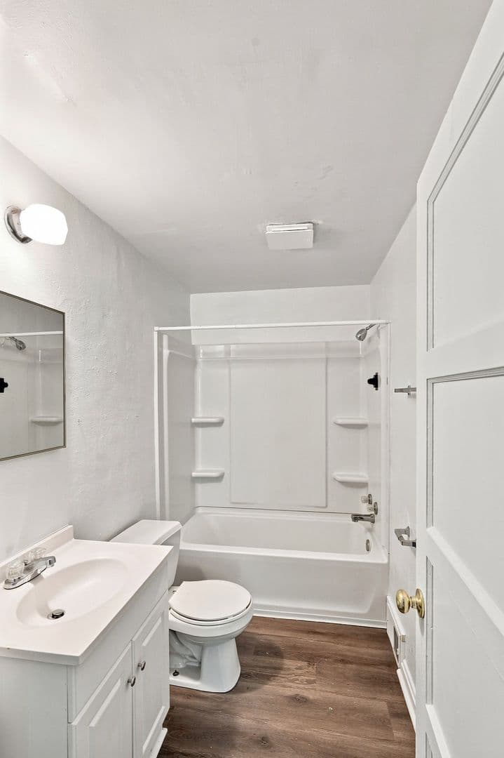 Evansville House: 1717 Lodge Avenue