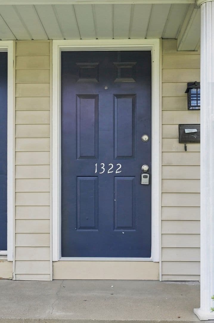 Evansville House: 1717 Lodge Avenue