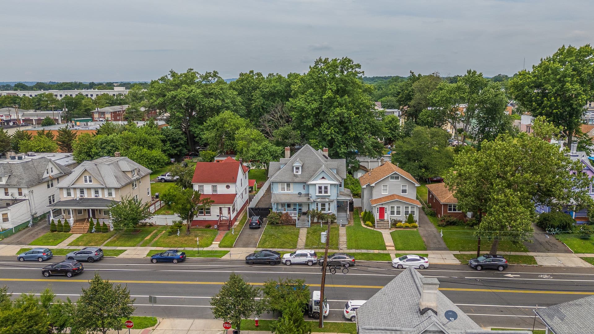 Roselle Apartment: 137-139 East 2nd Avenue