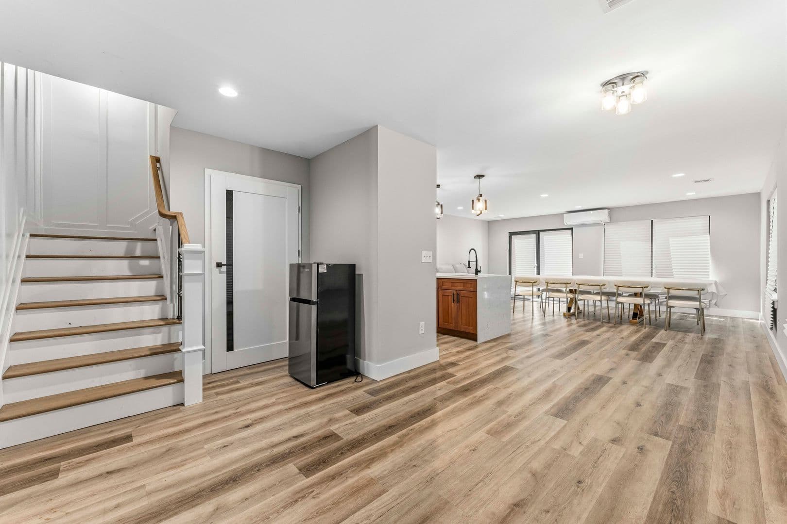 Linden Townhome: 512 Knopf St - 512 Knopf St