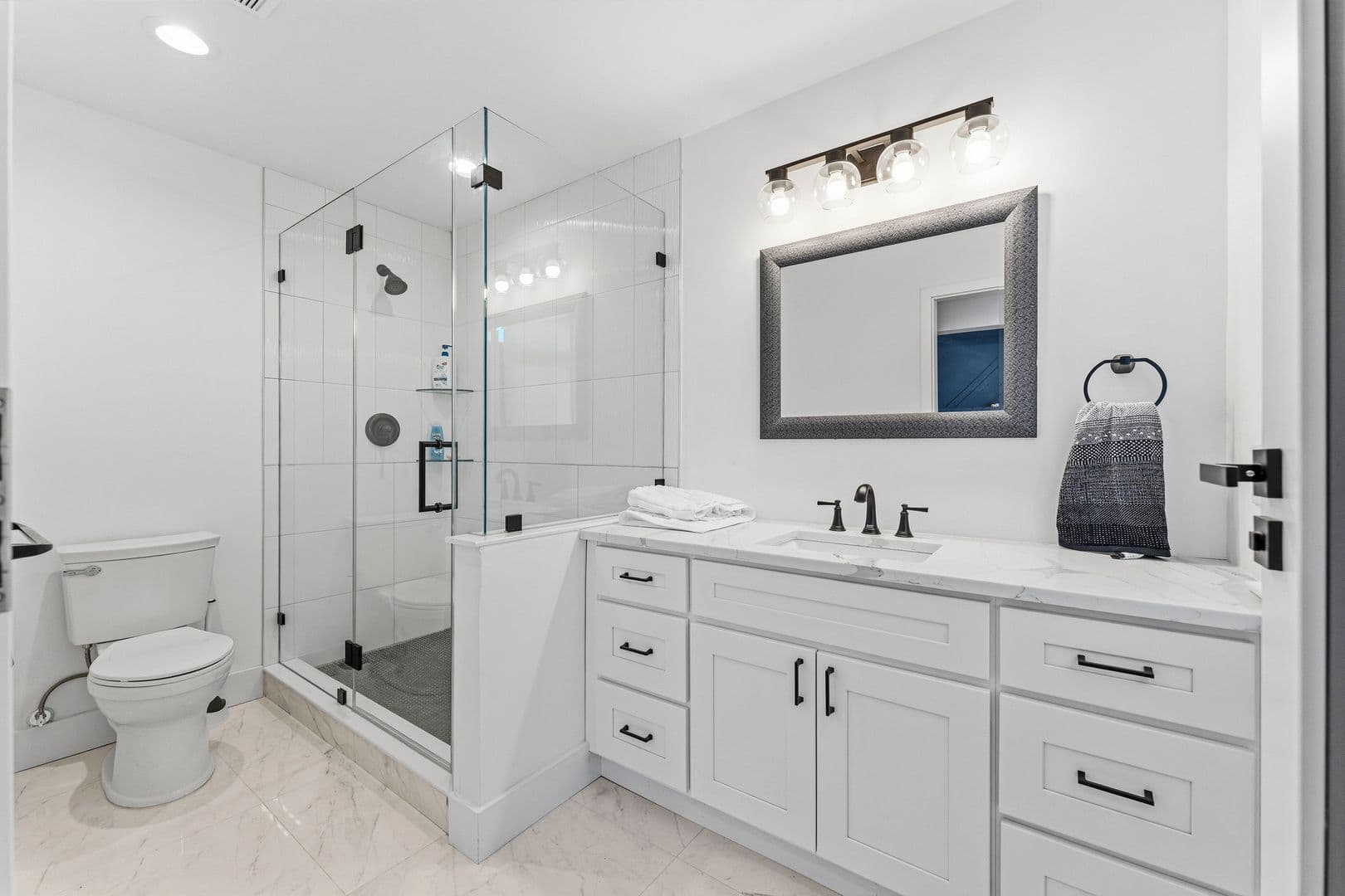 Linden Townhome: 512 Knopf St - 512 Knopf St