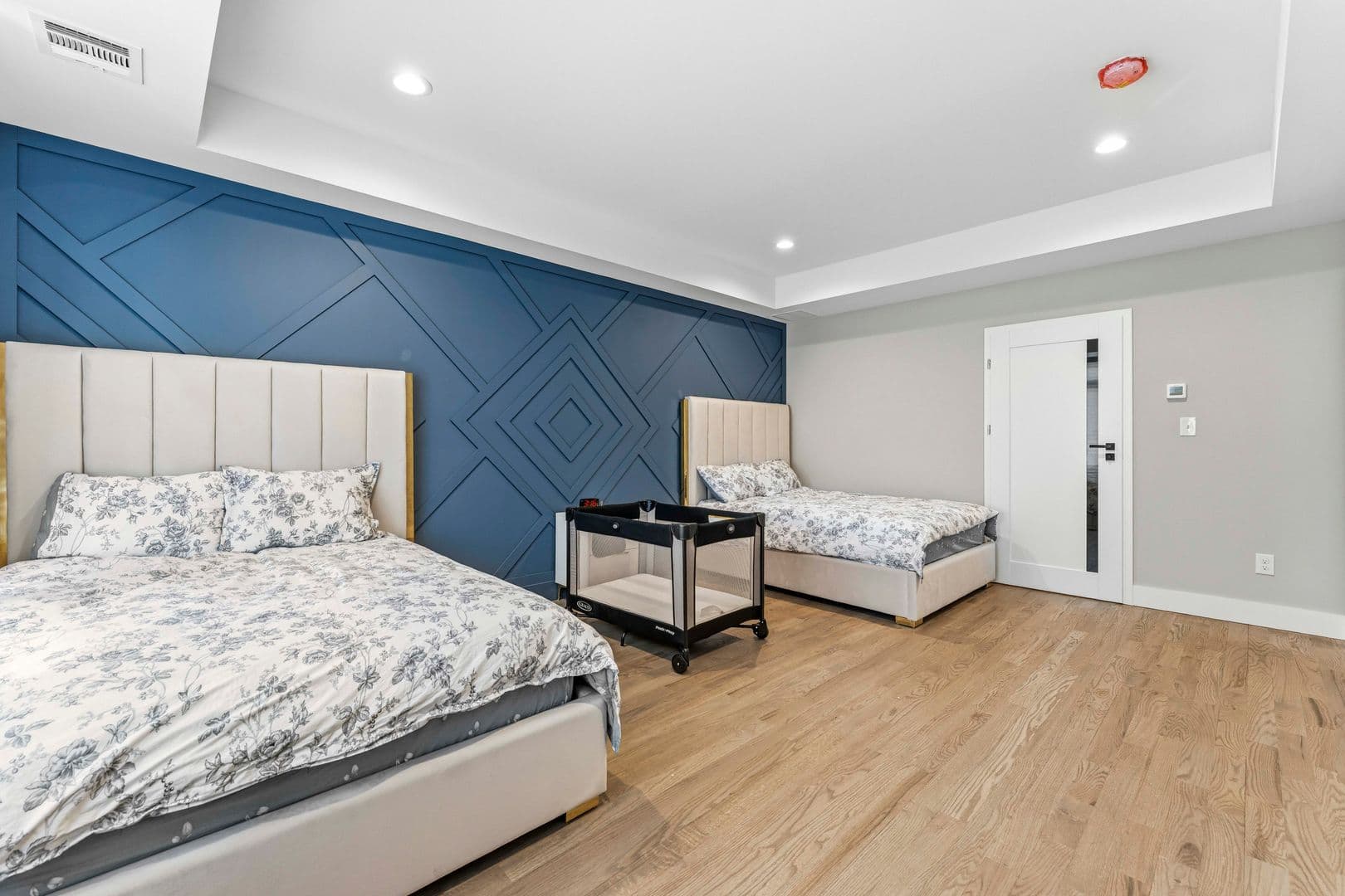 Linden Townhome: 512 Knopf St - 512 Knopf St