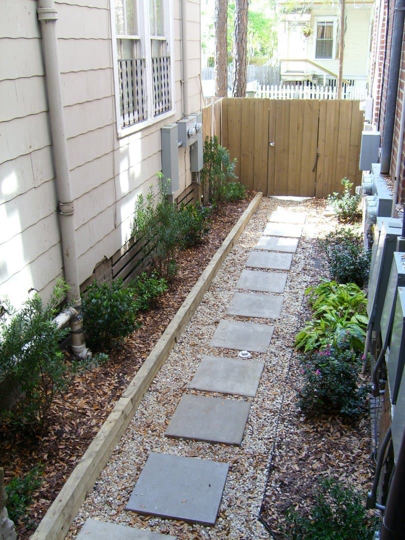 Savannah Apartment: 3 West 36th Street