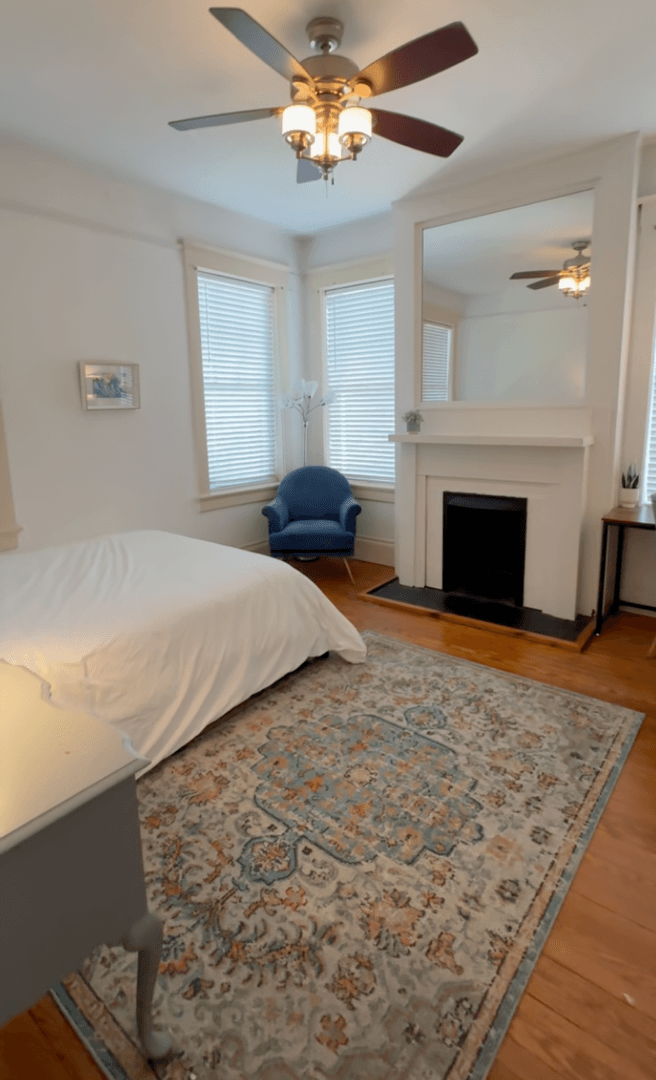 Savannah Apartment: 3 West 36th Street
