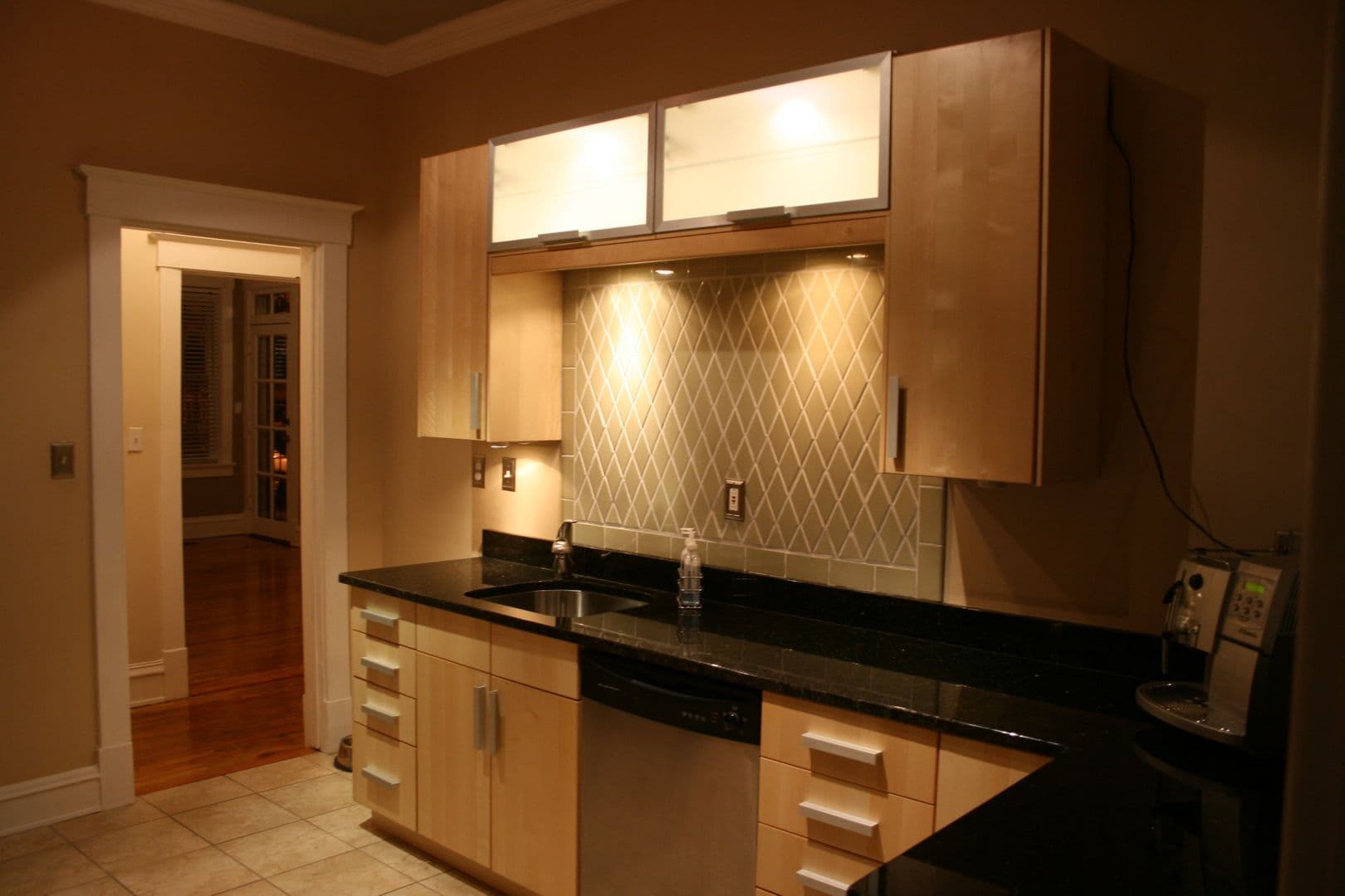 Savannah Apartment: 3 West 36th Street