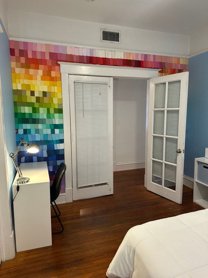 Savannah Apartment: 3 West 36th Street