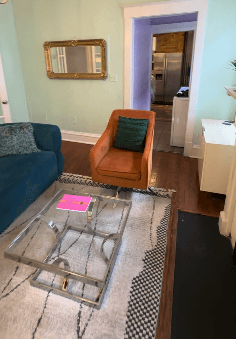 Savannah Apartment: 3 West 36th Street