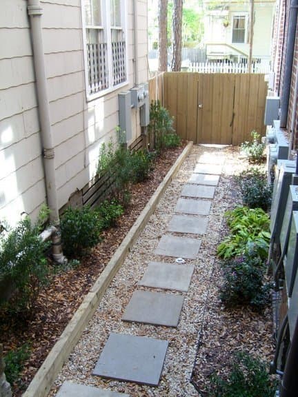 Savannah Apartment: 3 West 36th Street