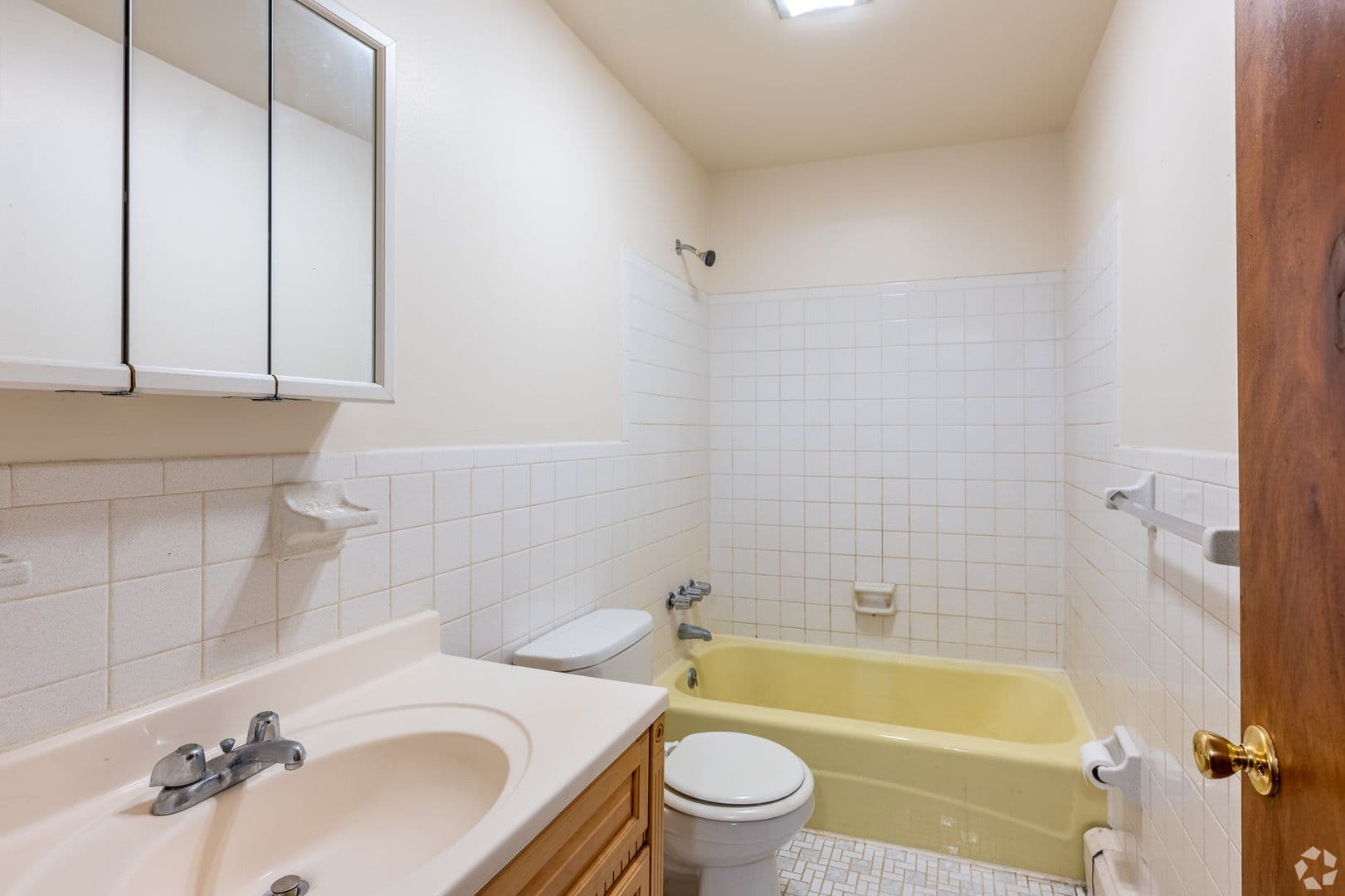 Croton On Hudson Apartment: 17 Scenic Drive