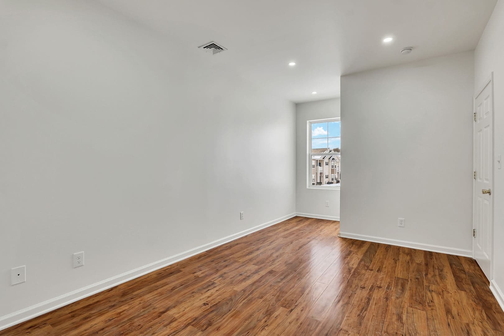 Malta Townhome: 2400 Steeplechase Blvd