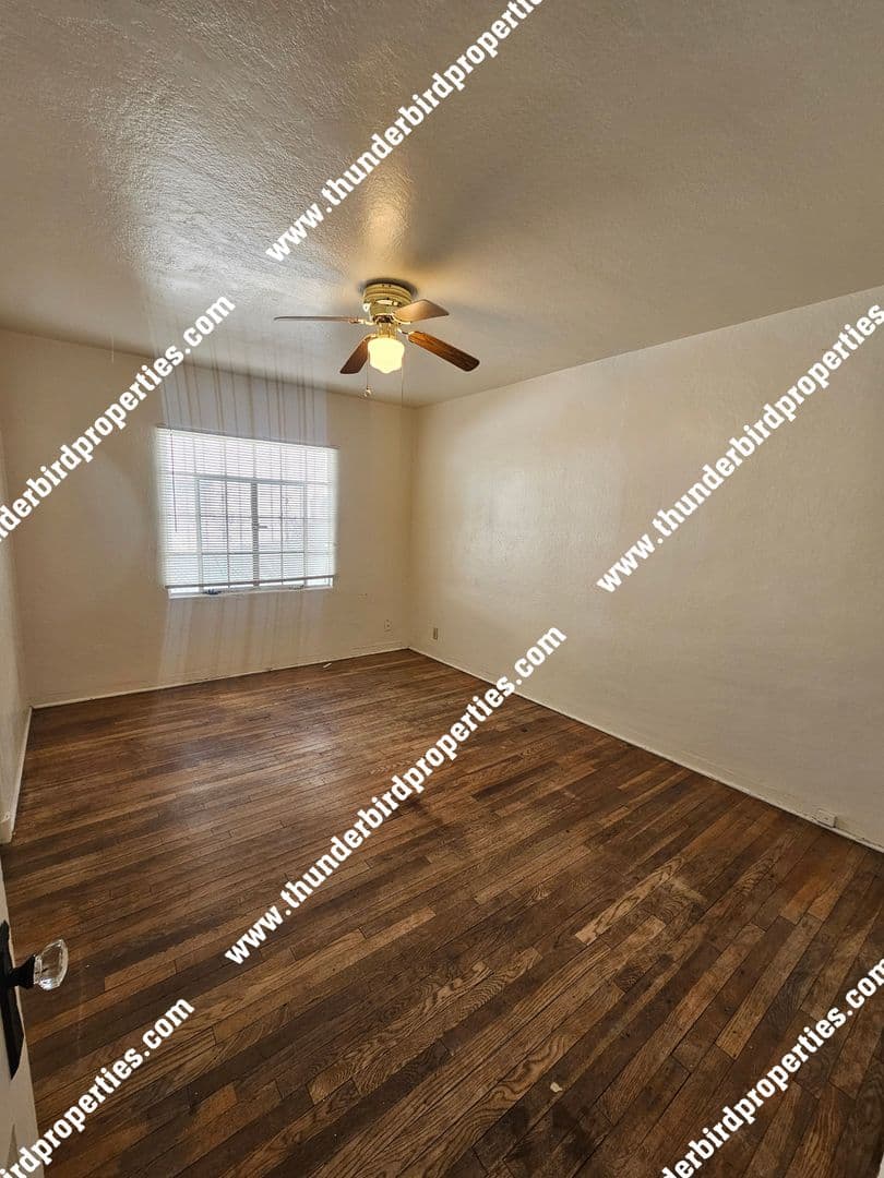 Albuquerque Apartment: 1622 Coal Ave SE