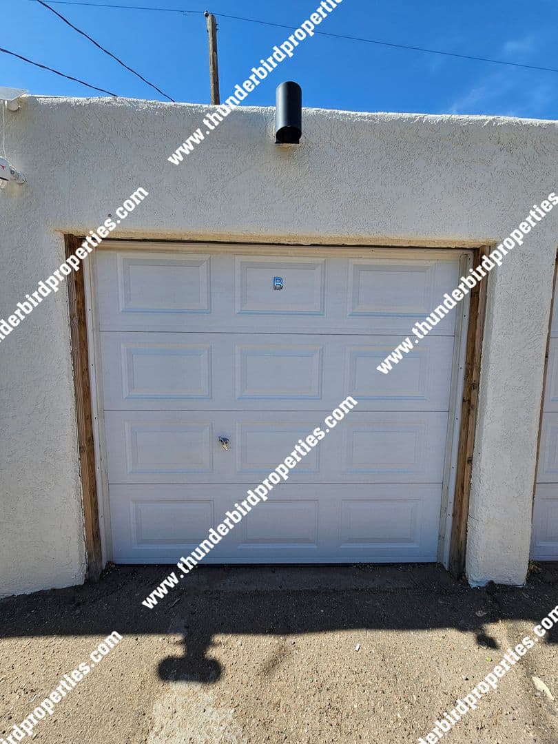 Albuquerque Apartment: 1618 Coal Ave SE
