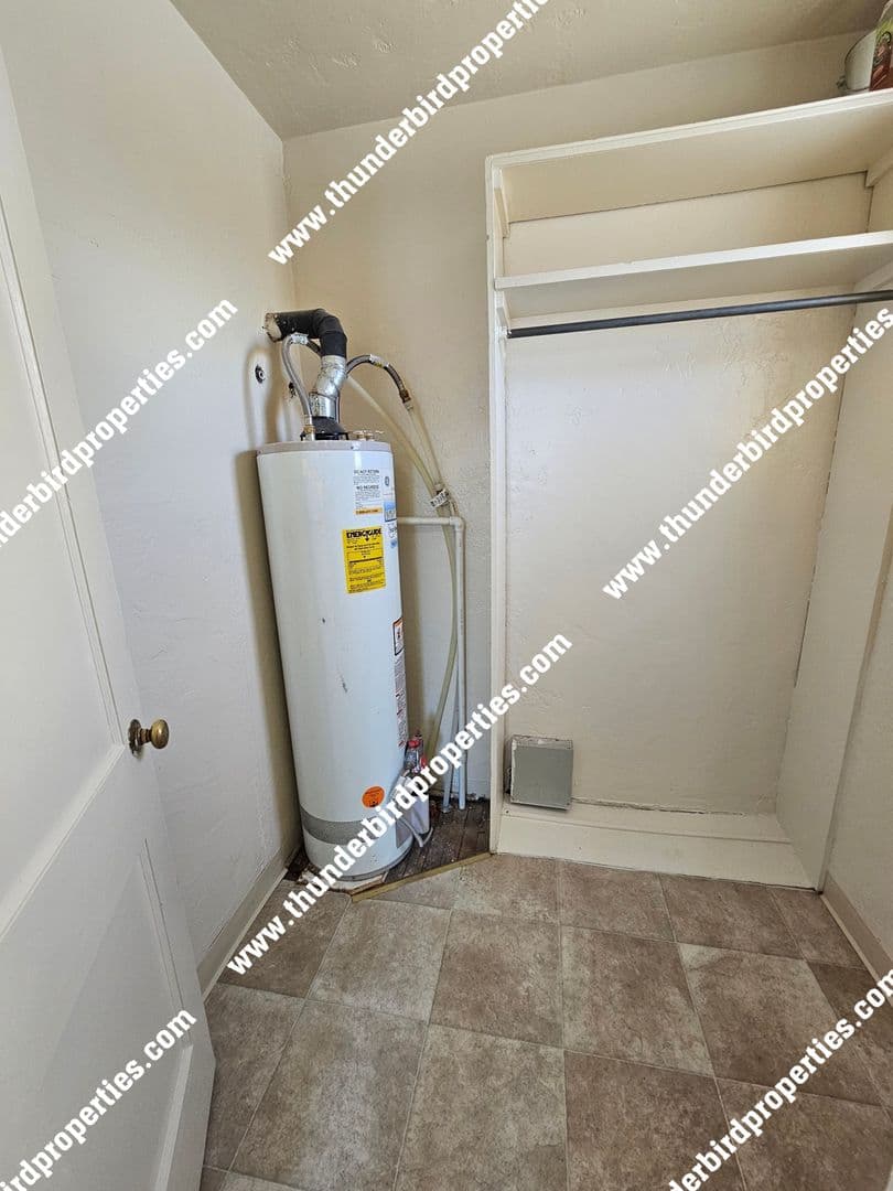 Albuquerque Apartment: 412 10th Street