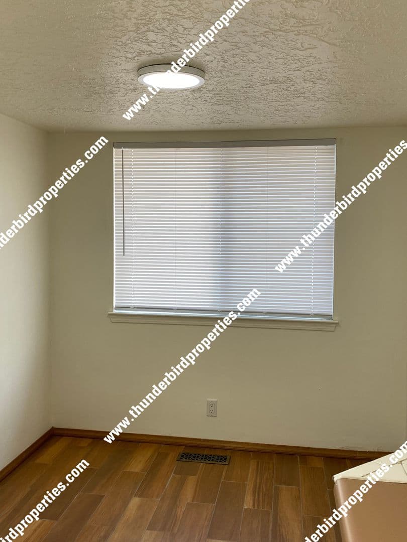 Rio Rancho House: 642 Lakeview Circle