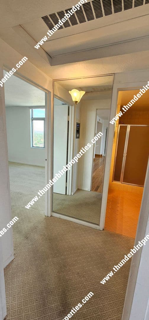 Albuquerque House: 1331 Park Ave Apt #1505