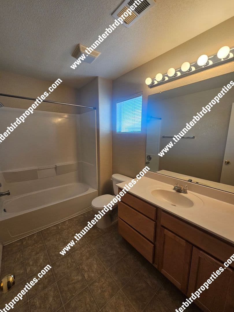 Albuquerque Condo: 5743 Valle Alegre Rd. NW