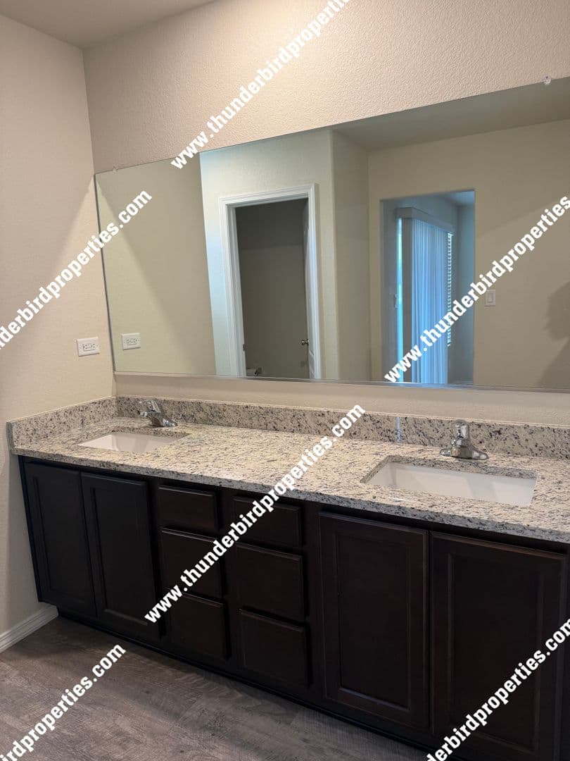 Albuquerque House: 1523 Borrego Dr. SE