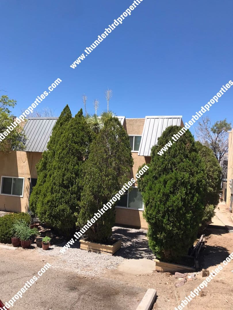 Albuquerque Apartment: 187 Monte Largo Dr. NE