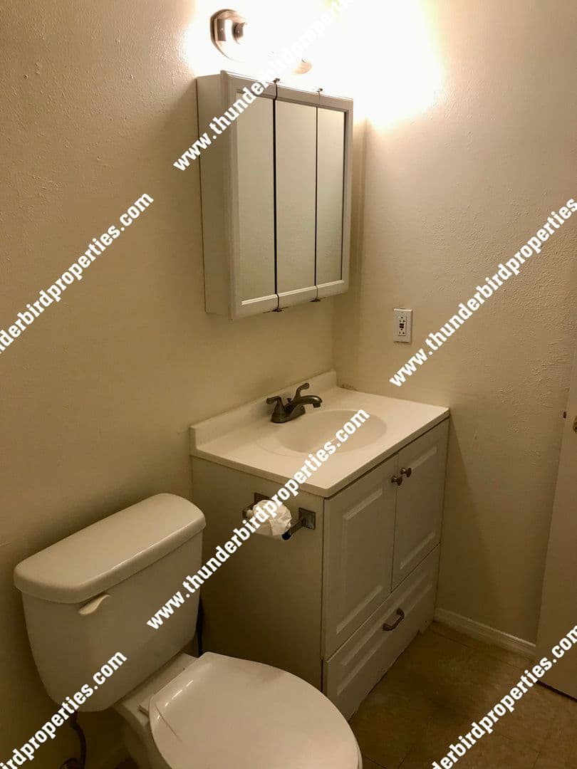 Albuquerque Apartment: 187 Monte Largo Dr. NE