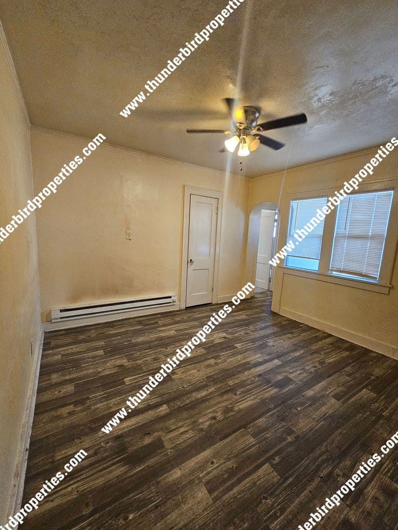 Albuquerque Apartment: 1618 Coal Ave SE