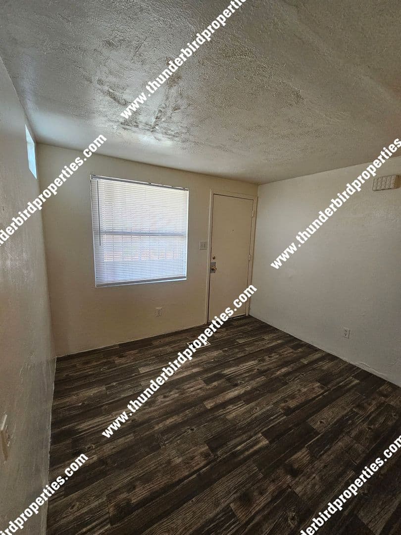 Albuquerque Apartment: 1212 Lead Ave SE