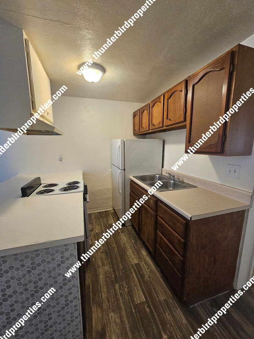 Albuquerque Apartment: 1212 Lead Ave SE