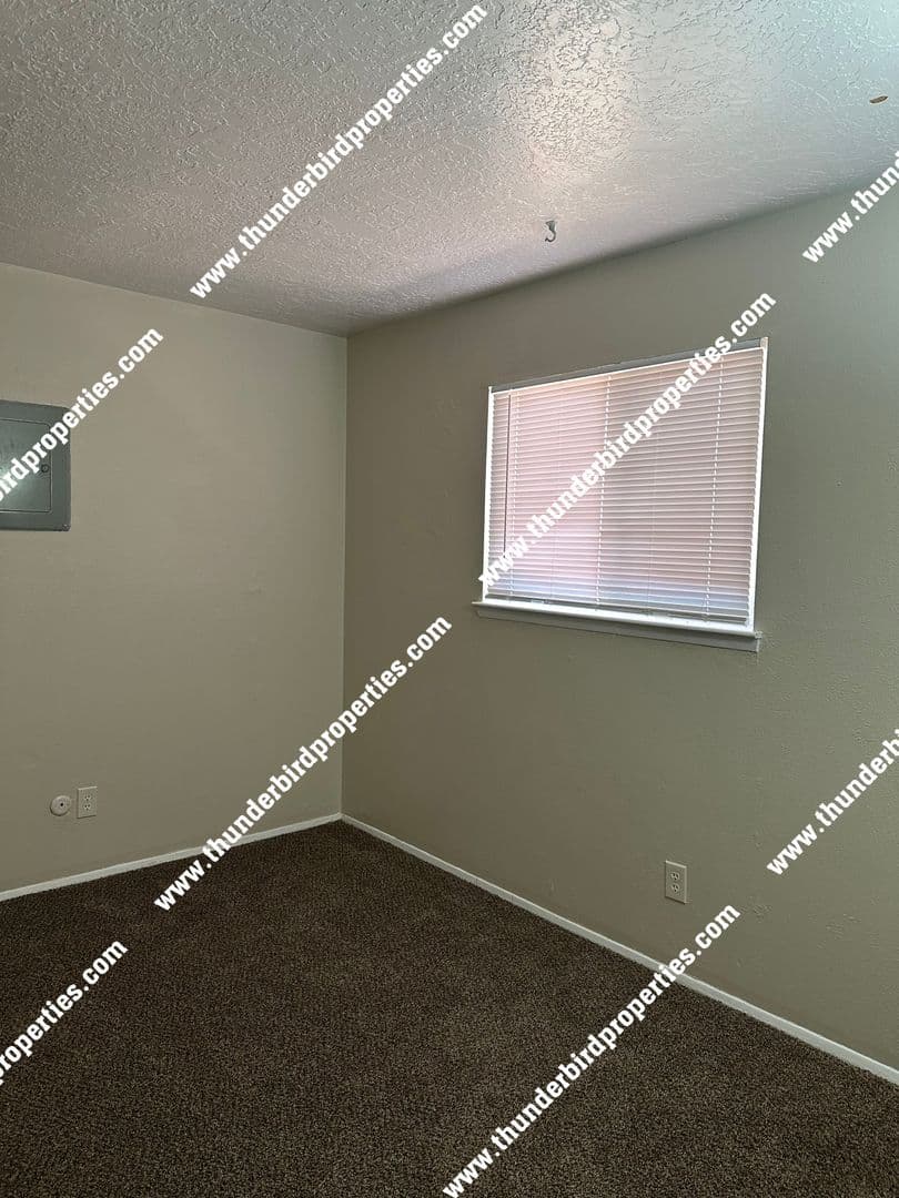 Albuquerque House: 13304 Marquette Avenue NE
