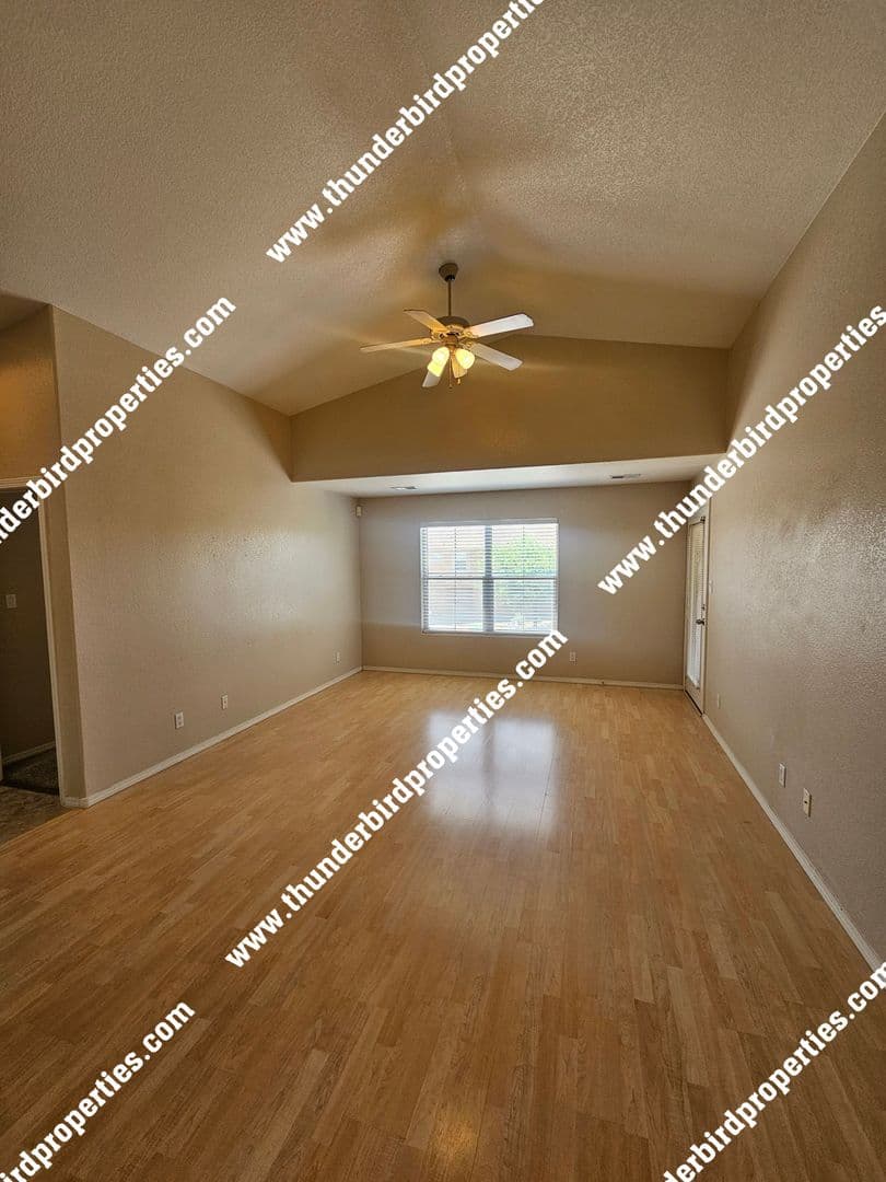 Albuquerque Condo: 5743 Valle Alegre Rd. NW