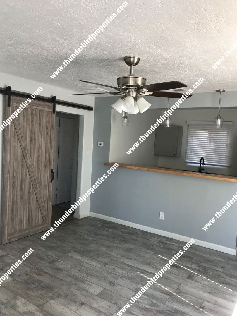 Albuquerque Apartment: 1221 San Mateo Blvd SE
