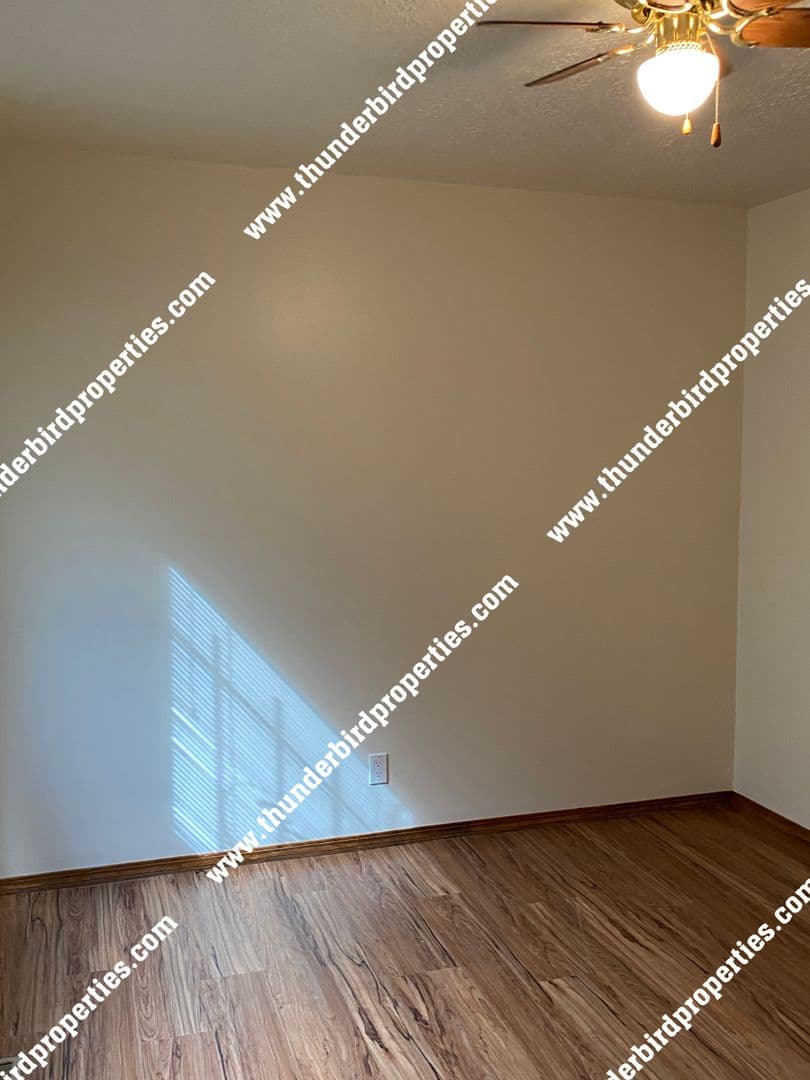 Rio Rancho House: 642 Lakeview Circle